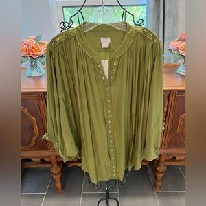 Chico’s Size 2 (Large) Green Dolman style blouse